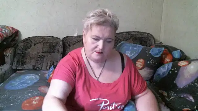Lana555: онлайн-секс-чат