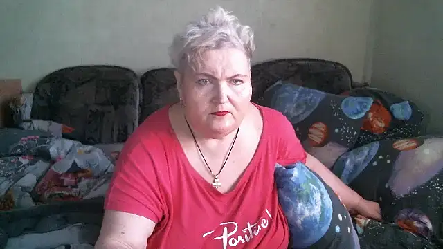Lana555: онлайн-секс-чат