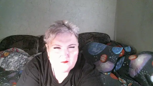 Lana555's Live XXX Chat