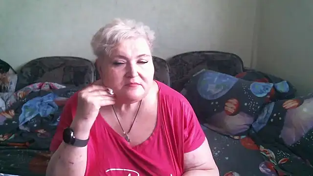 Lana555: онлайн-секс-чат
