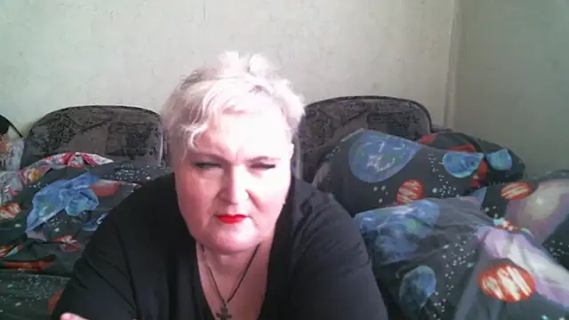 Lana555: онлайн-секс-чат