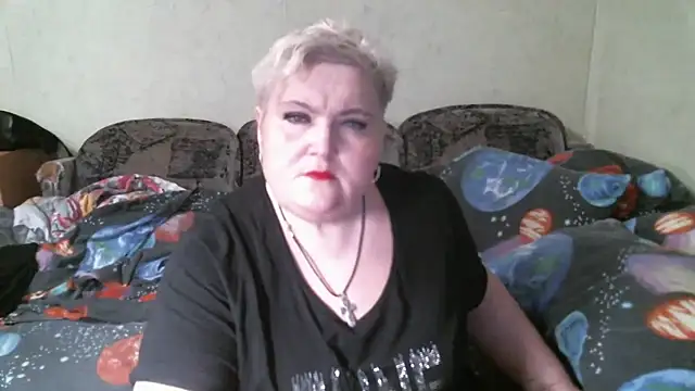 Lana555: онлайн-секс-чат