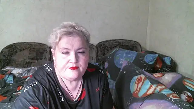 Lana555: онлайн-секс-чат