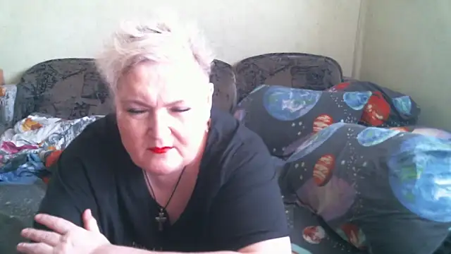 Pokazy przed kamerką – Lana555