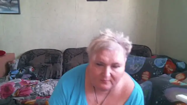 Show modela Lana555 na web-kameri