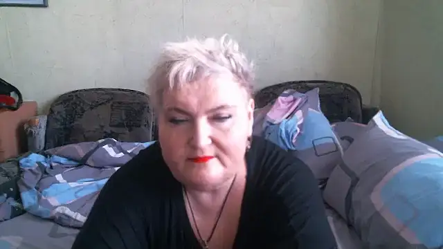 Lana555: онлайн-секс-чат