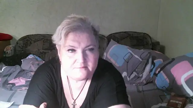 Lana555 Adlı Modelin Canlı XXX Sohbeti