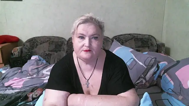 Lana555: онлайн-секс-чат