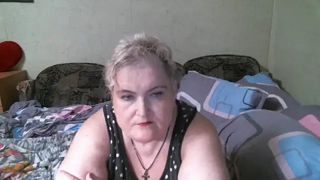 Lana555 Adlı Modelin Canlı XXX Sohbeti