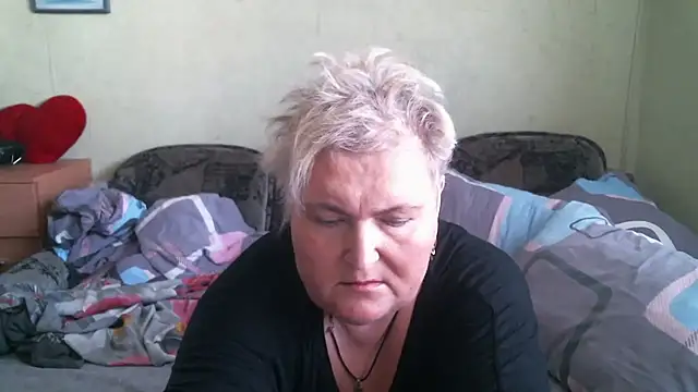 Pokazy przed kamerką – Lana555