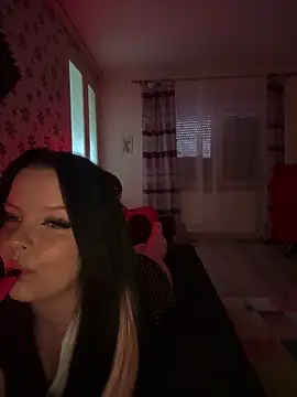 Mihadttraf 在線直播表演