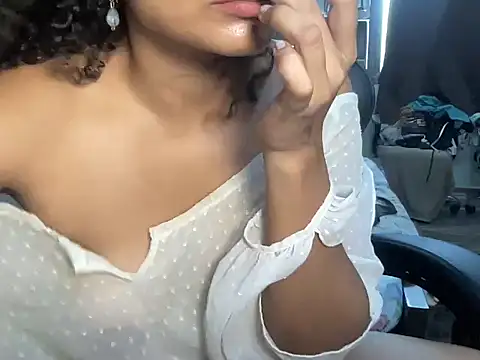 Laaylllaa's Webcam Show