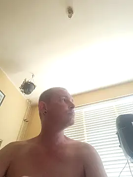 piercingpik Webcam Show