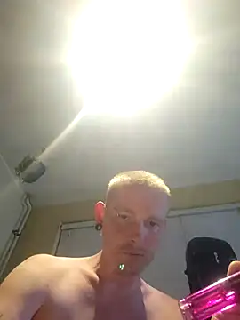 piercingpik Webcamshow