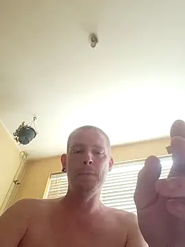 piercingpik Show in webcam