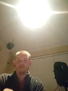 piercingpik Webcam Show