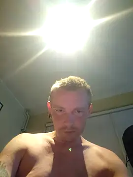 piercingpik Webcam Show