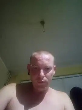 piercingpik webcam show