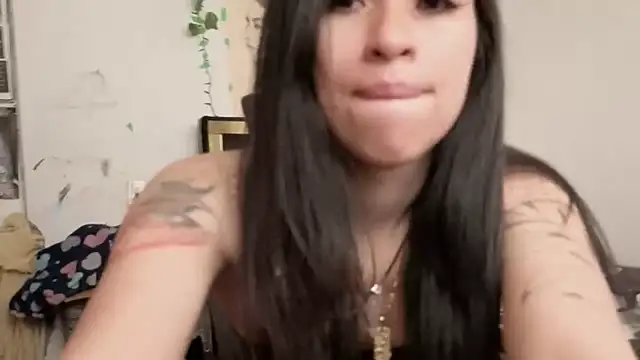 Chat +18 de lucywhite13 ao vivo