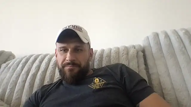 mr_tatyum: διαδικτυακό σόου στην κάμερα