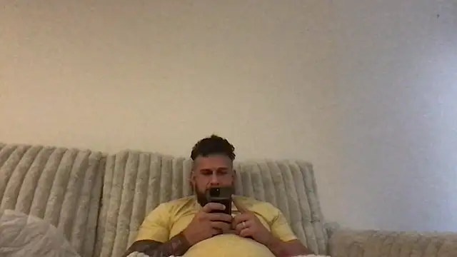 mr_tatyum webkamerás műsora