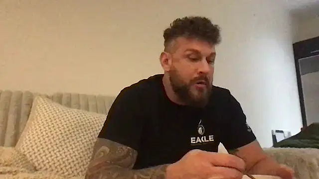 mr_tatyumn Webbikameraesitys