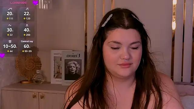 EmilyHyde webkamerás műsora