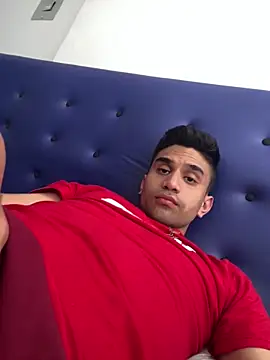 Show modela Camachito332 na web-kameri