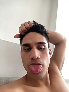 Camachito332 Webcam-Show