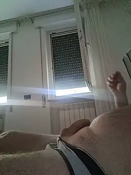 Io125 webcam show