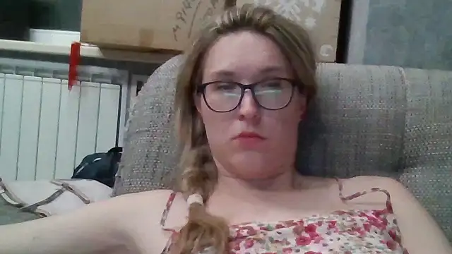 Jugira Live XXX Chat