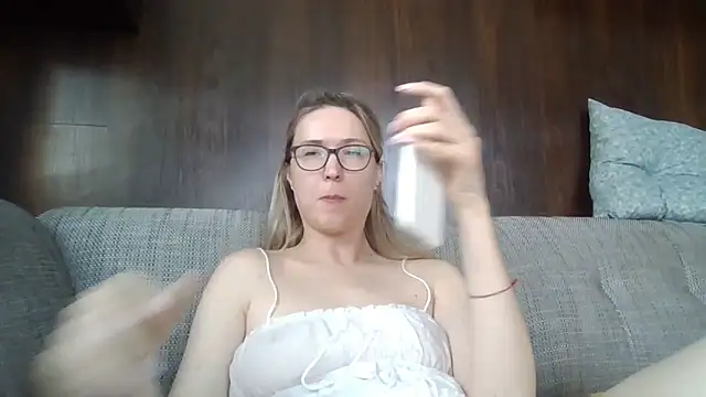 Jugira – Naživo XXX chat
