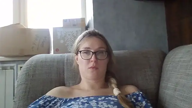 Jugira's Live XXX Chat