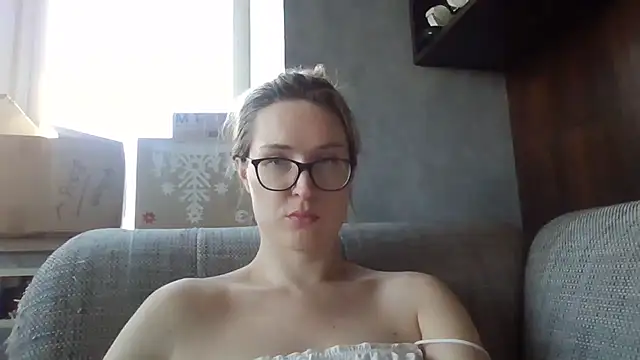 Jugira Chat XXX live