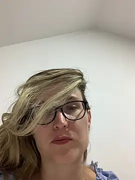 Chat XXX en directo de Jugira