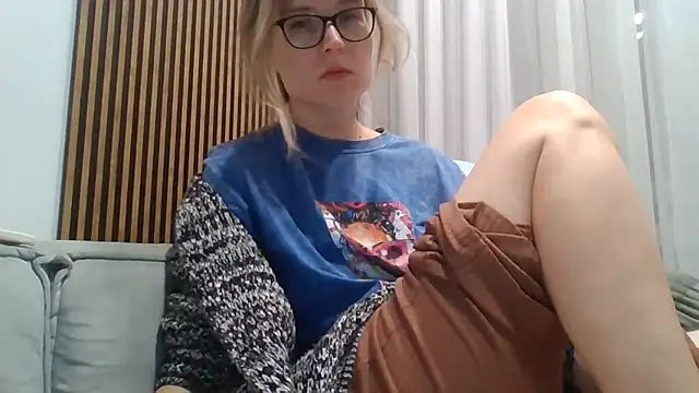 Jugira's Live XXX Chat