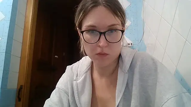 Jugira's Live XXX Chat