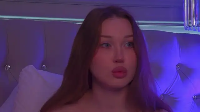 Онлайн чат XXX NancySmitts