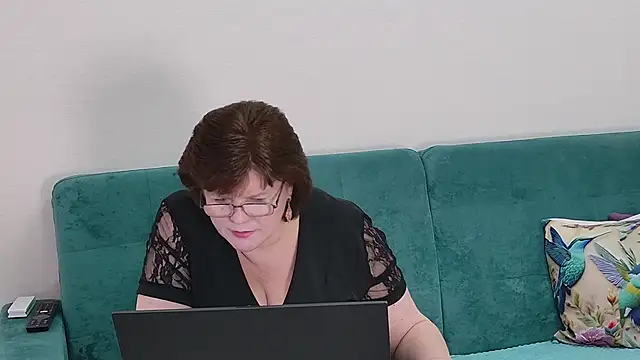 Sandra_Sunrise Chat XXX in diretta