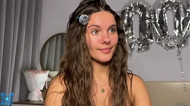 XXX chat uživo modela chloemilka