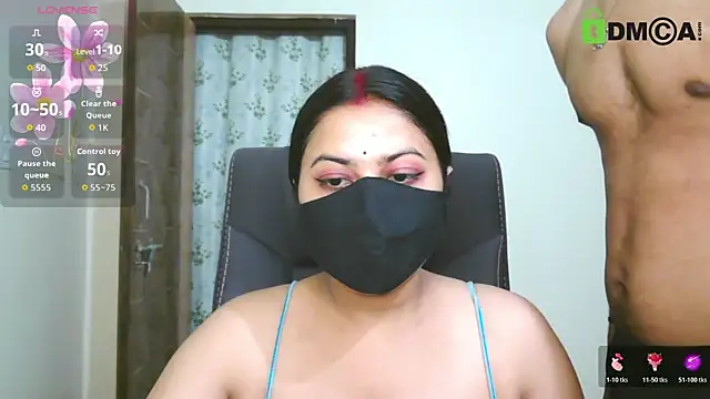 SassyWildCouple 网络视讯表演