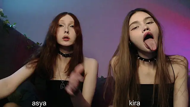 sweetykittysysya: διαδικτυακό σόου στην κάμερα