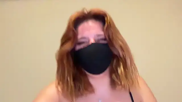Pearlydoll webcam show