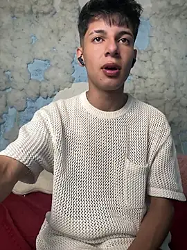 הופעת וובקאם של YEICK-17