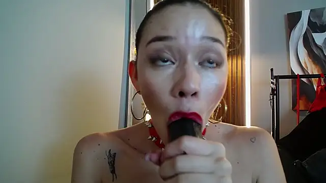 Doll4anall's Webcam Show
