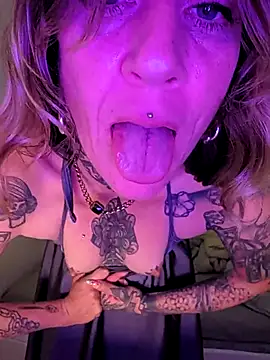 sarahpearlx XXX чат на живо