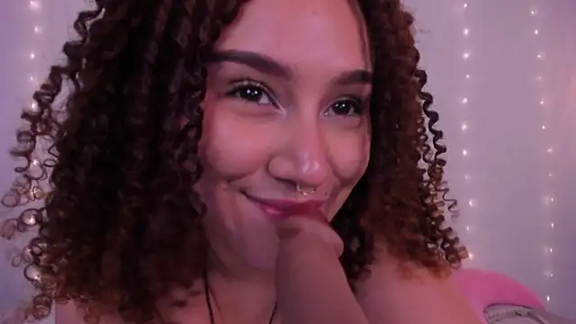 Chat +18 de LissyConan ao vivo
