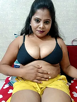 Sexyhina321: διαδικτυακό σόου στην κάμερα