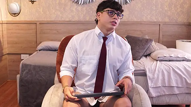 Ethan_occonor webcam show