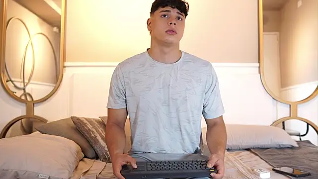 Ethan_occonor's Webcam Show